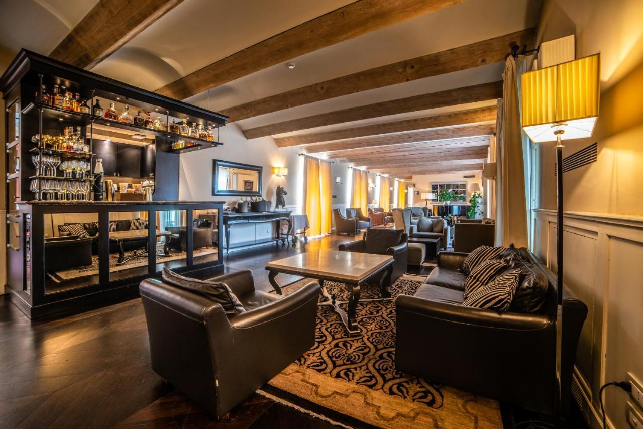 Relais Villa D'Amelia Benevello Eksteriør bilde