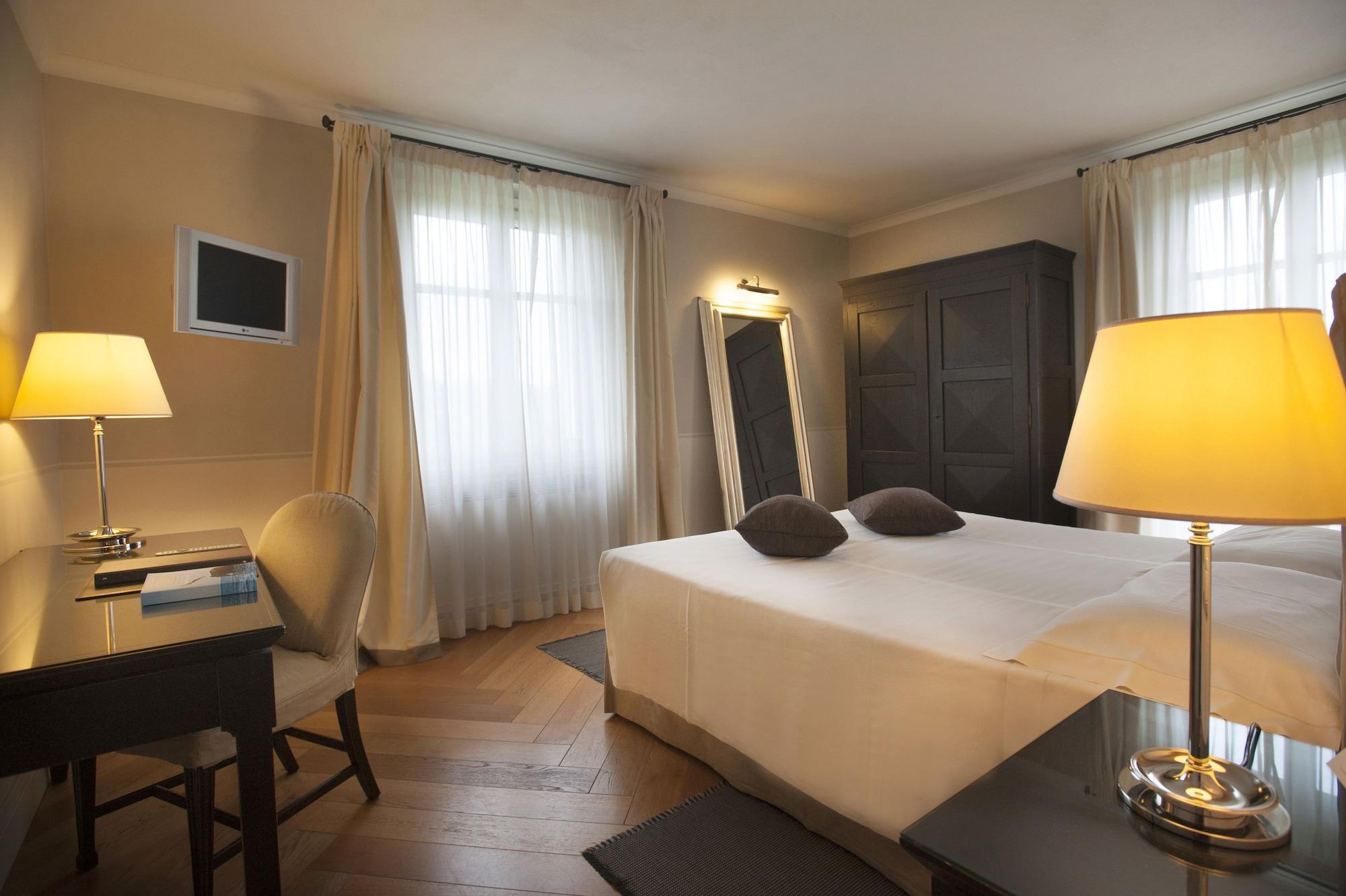 Relais Villa D'Amelia Benevello Eksteriør bilde