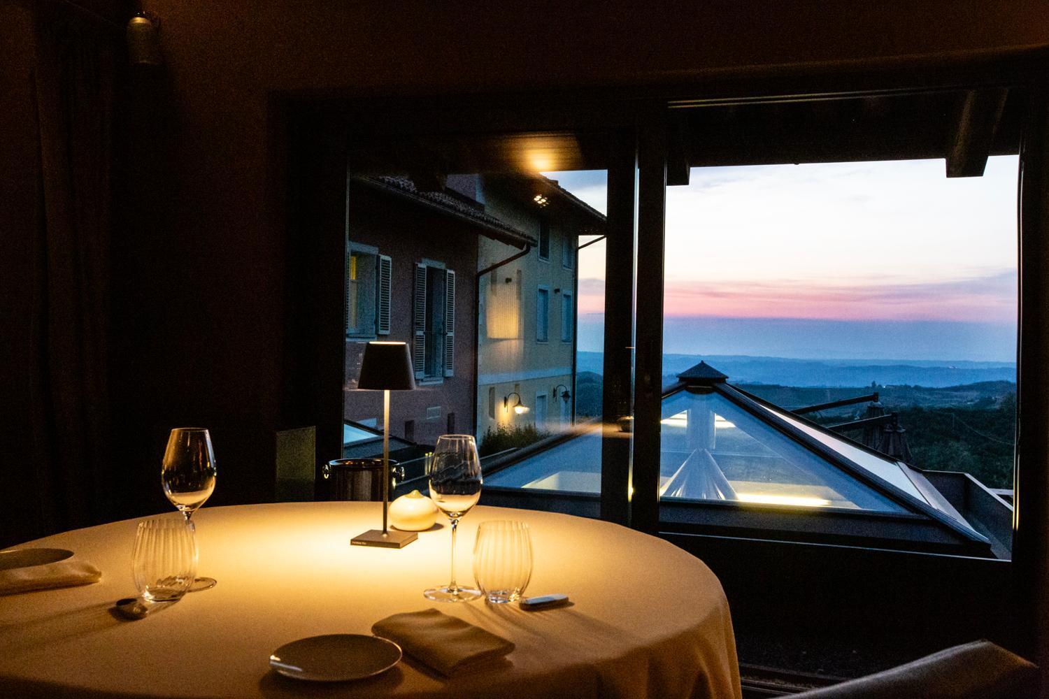Relais Villa D'Amelia Benevello Eksteriør bilde