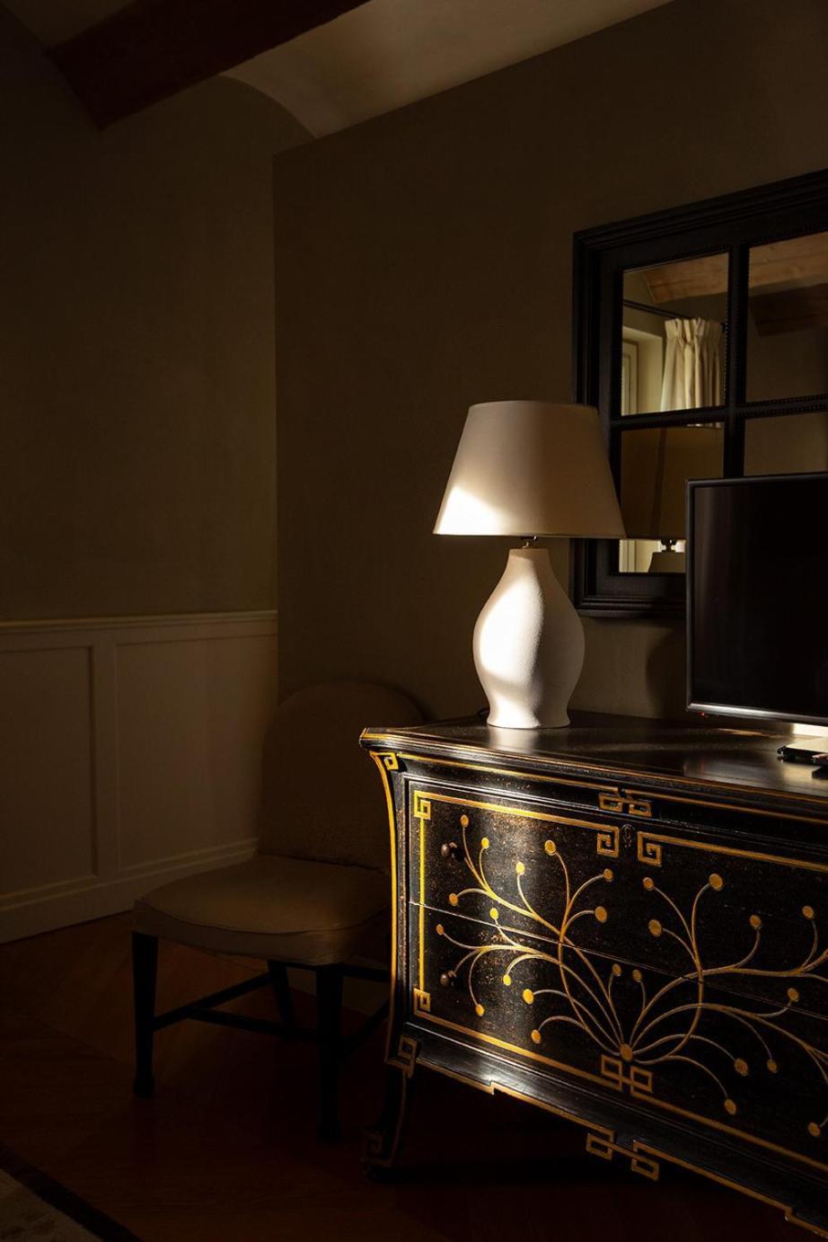Relais Villa D'Amelia Benevello Eksteriør bilde