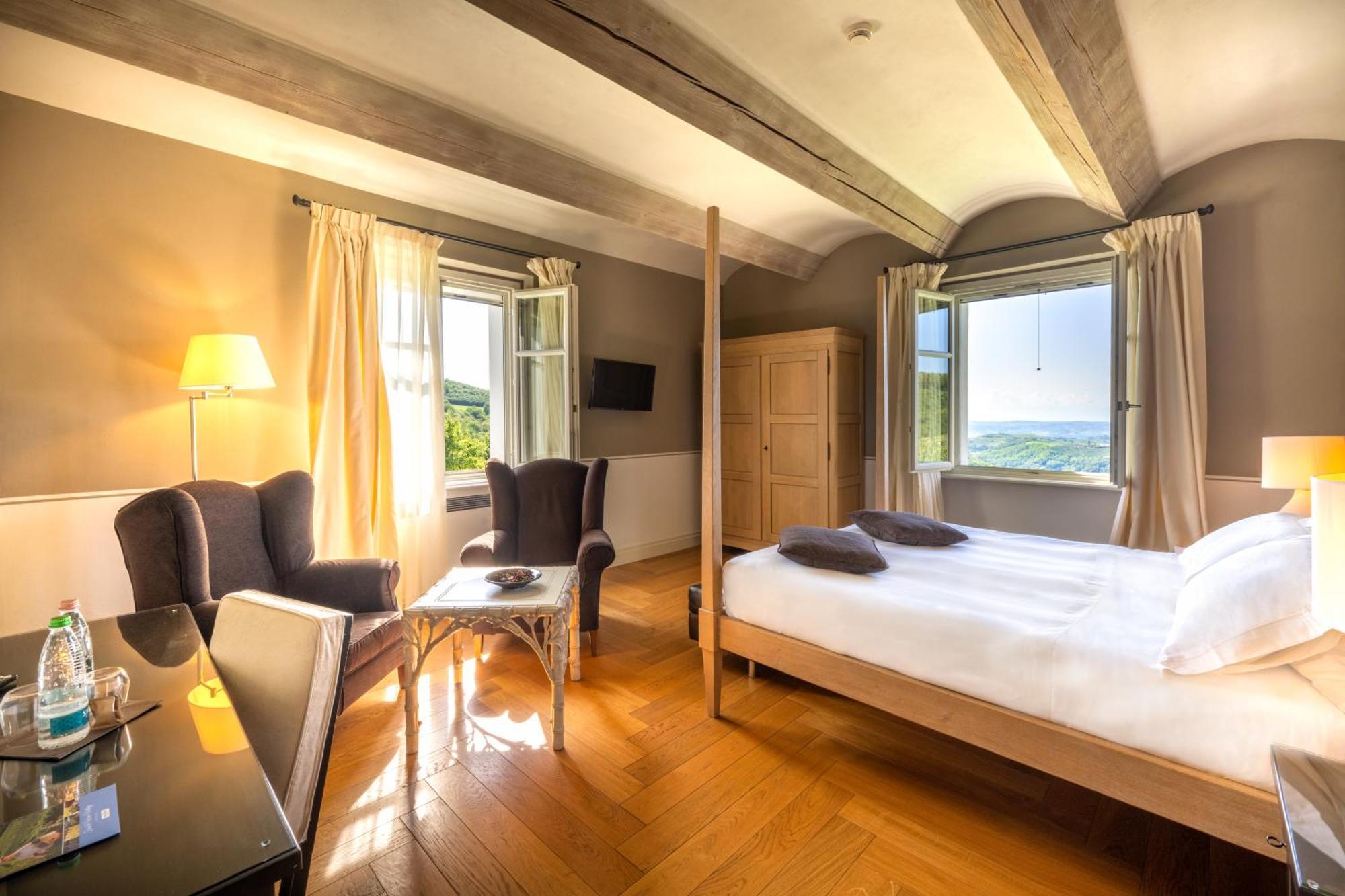 Relais Villa D'Amelia Benevello Eksteriør bilde