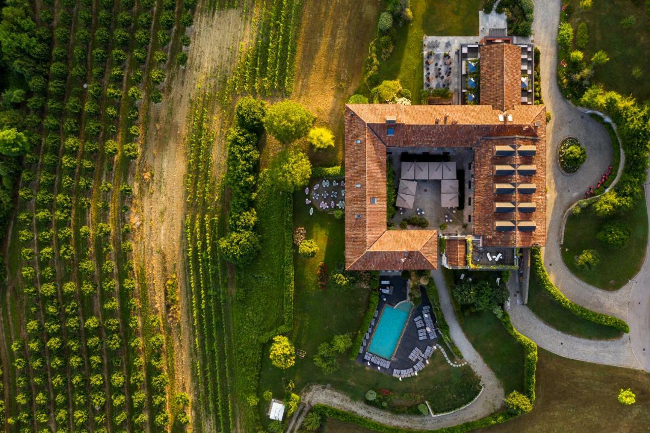 Relais Villa D'Amelia Benevello Eksteriør bilde